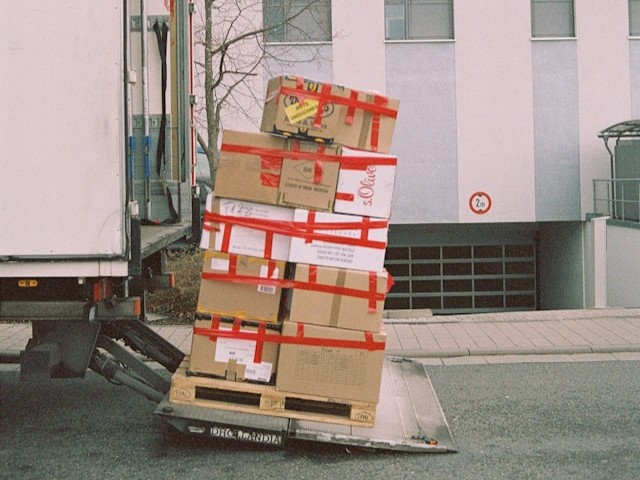 shipping packages